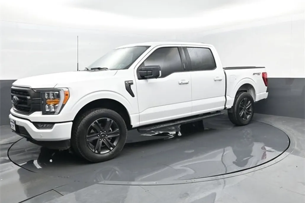 2023 Ford F-150 XLT photo 1
