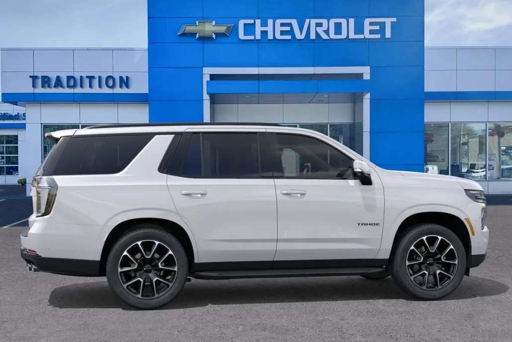 2025 Chevrolet Tahoe RST photo 1