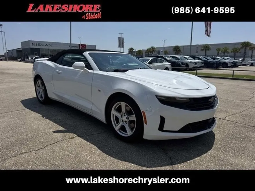 2019 Chevrolet Camaro 1LT photo 1