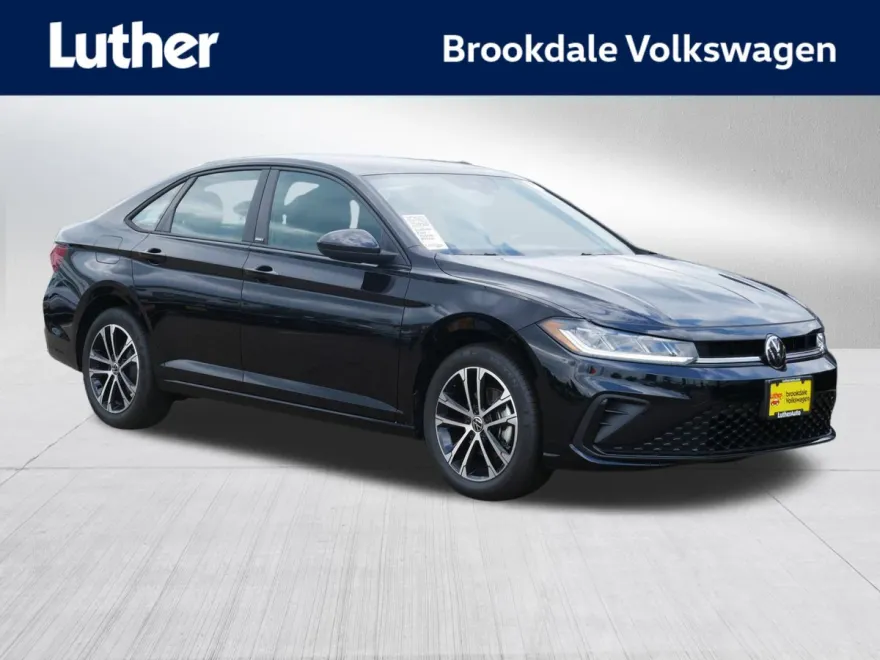 2025 Volkswagen Jetta Sport photo 1