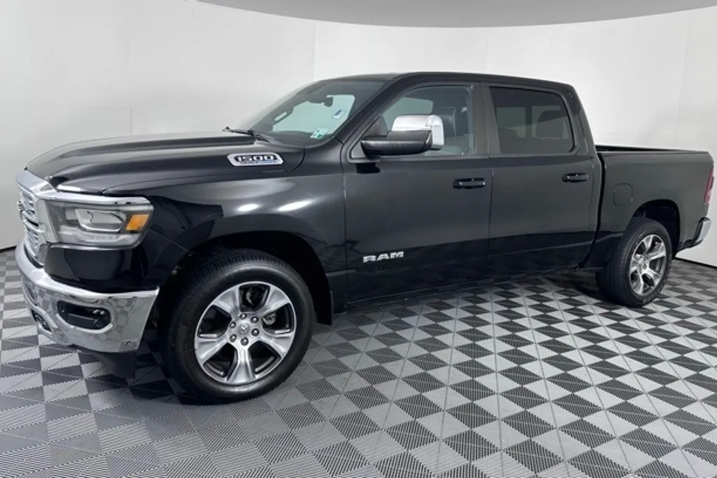 2023 Ram 1500 Laramie photo 1