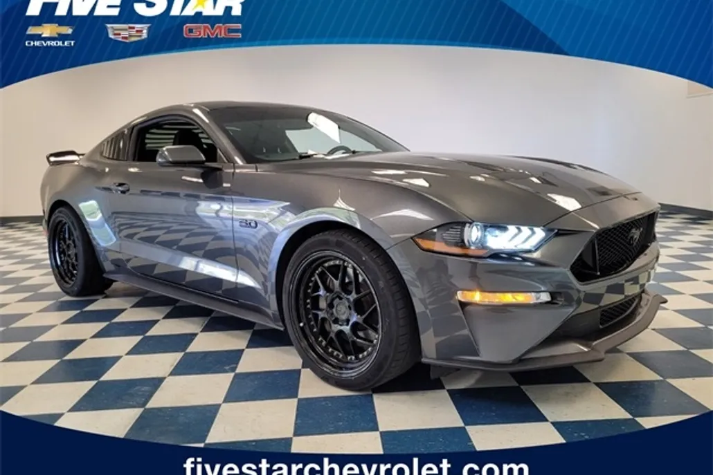 2020 Ford Mustang GT photo 1
