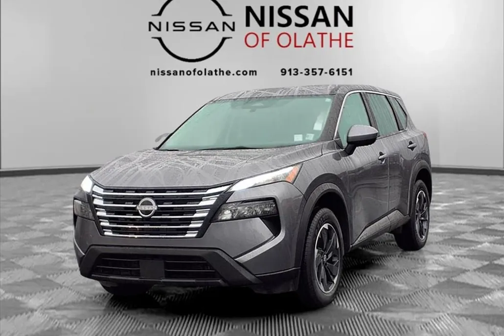 2024 Nissan Rogue SV photo 1