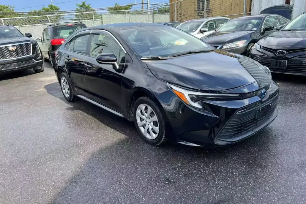2023 Toyota Corolla SE XLE photo 1