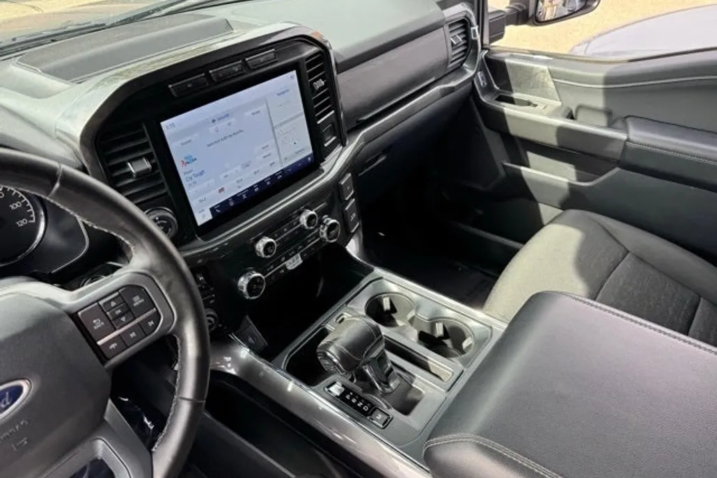 2023 Ford F-150 XLT photo 1