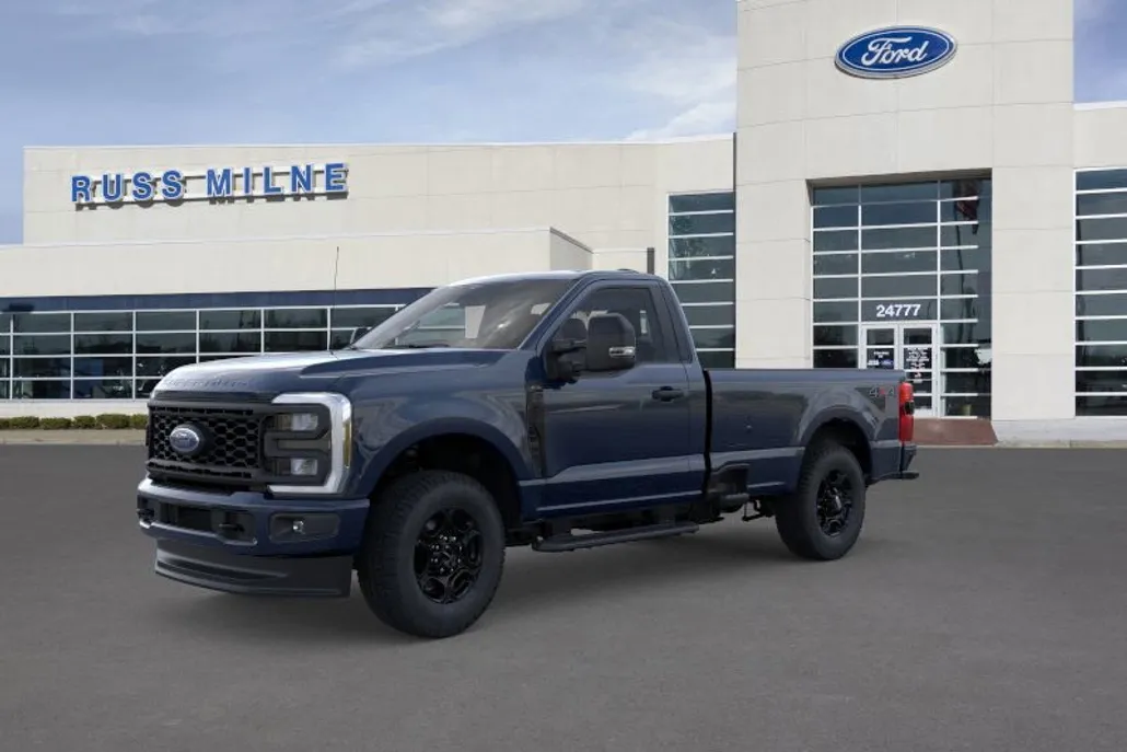 2025 Ford F-350 XL photo 1