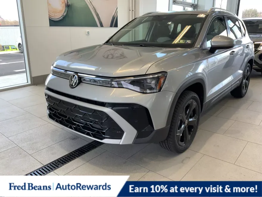 2025 Volkswagen Taos SEL photo 1