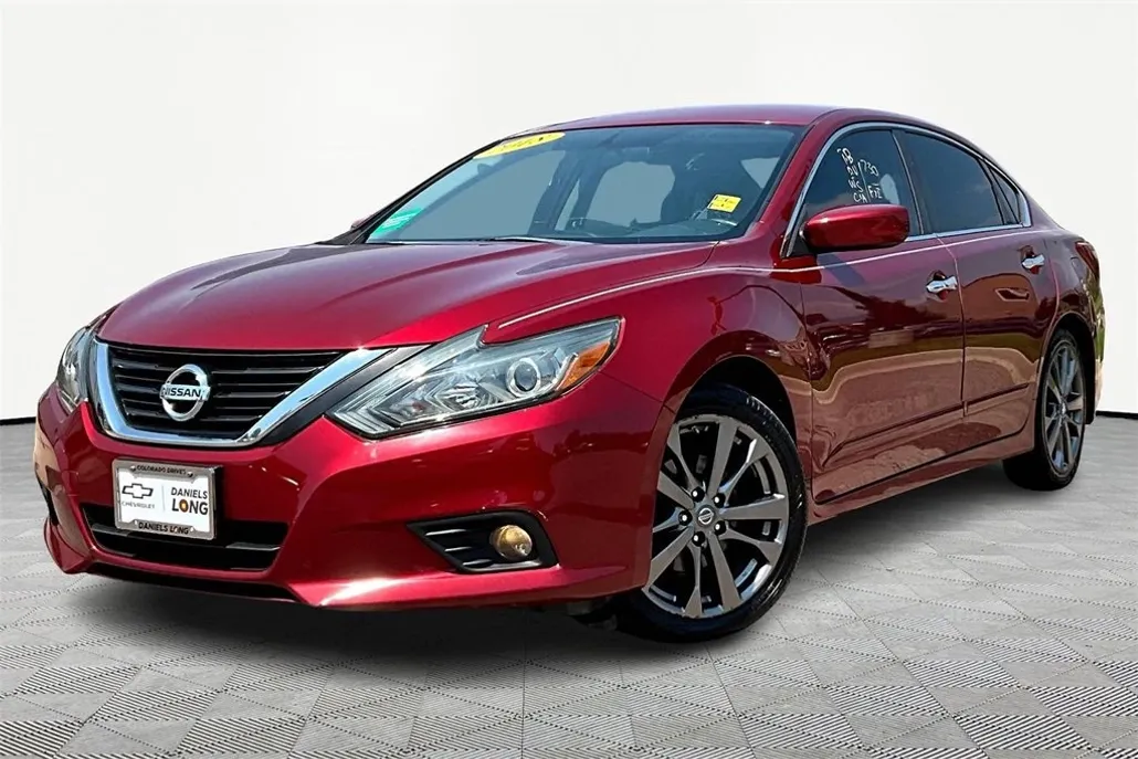 2018 Nissan Altima 2.5 SR photo 1