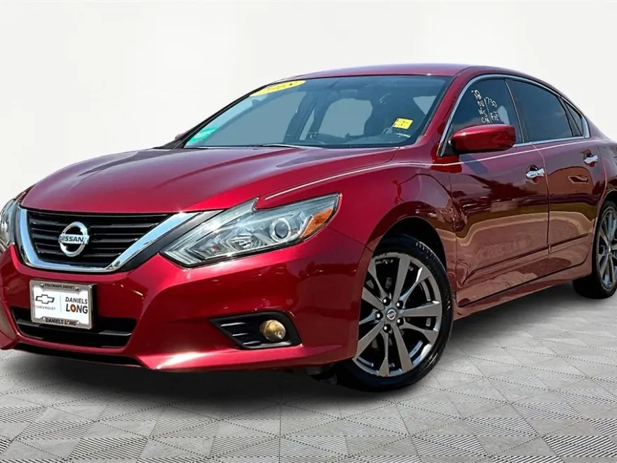 2018 Nissan Altima 2.5 SR photo 1