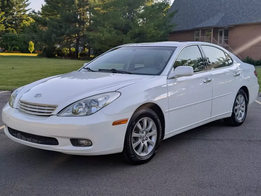2002 Lexus ES 300 photo 1