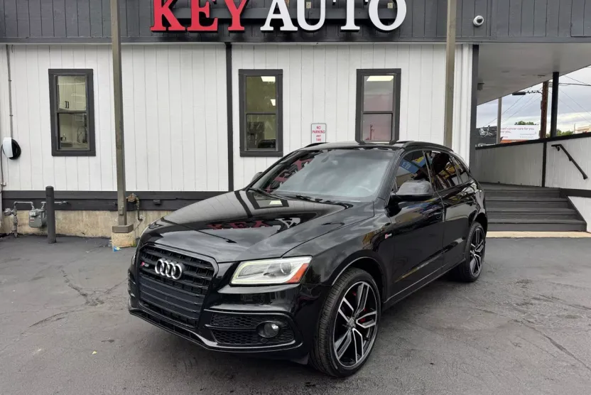 2017 Audi SQ5 Premium Plus photo 1