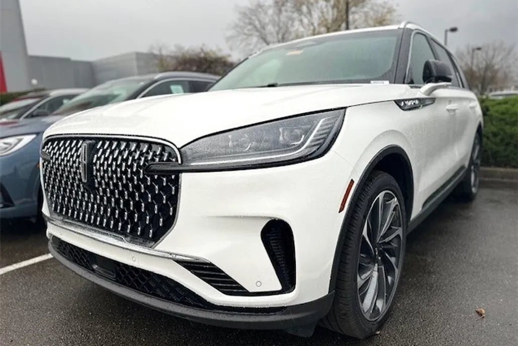 2025 Lincoln Aviator Reserve photo 1