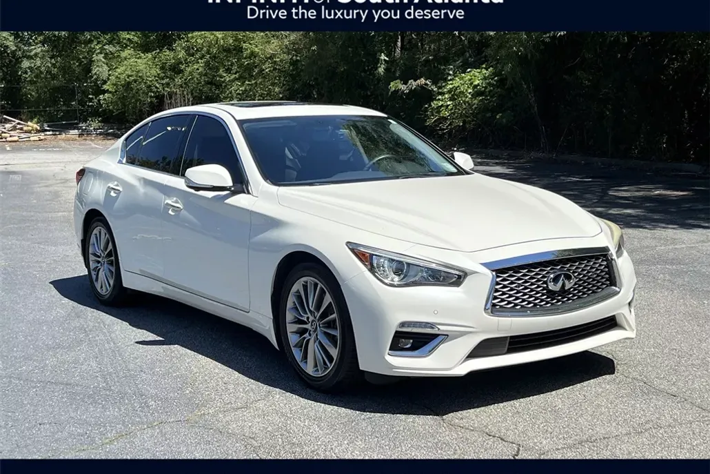 2022 Infiniti Q50 LUXE photo 1