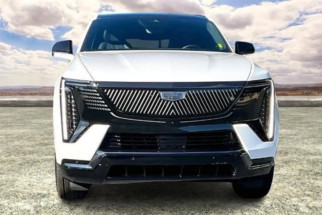 2025 Cadillac Escalade IQ Sport photo 1