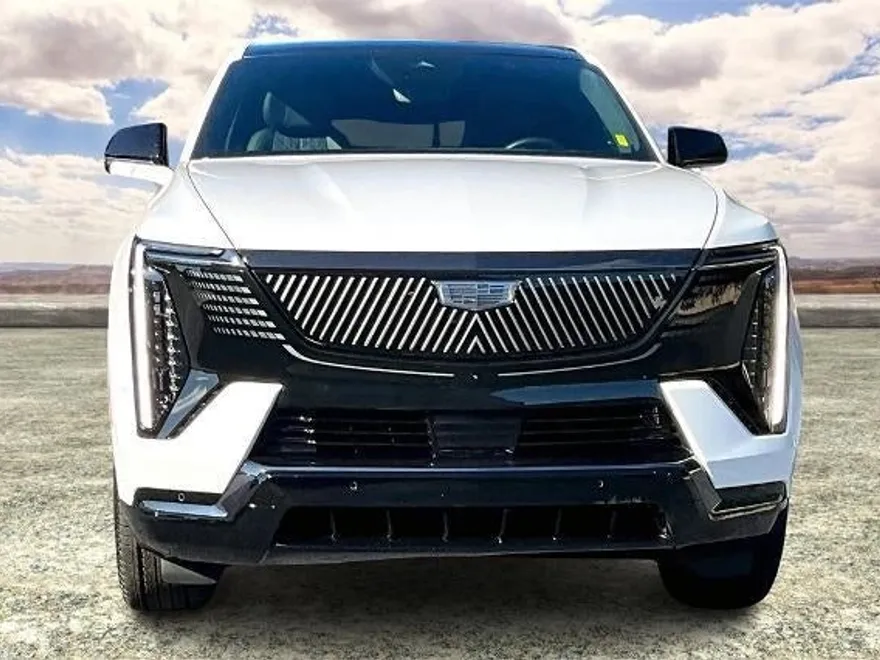 2025 Cadillac Escalade IQ Sport photo 1