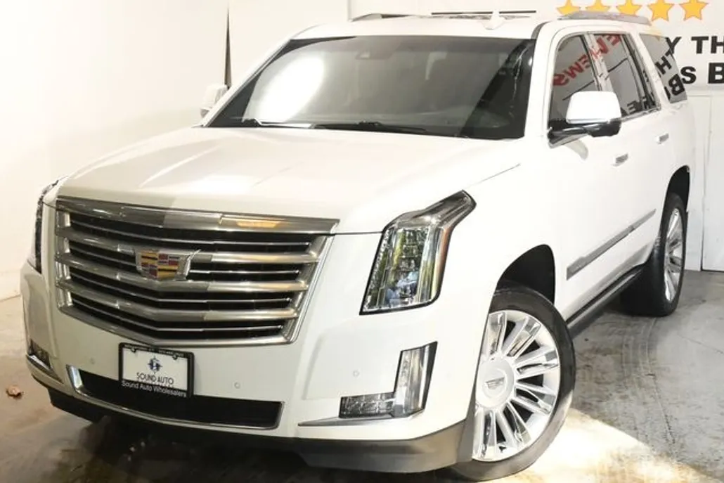 2018 Cadillac Escalade Platinum photo 1