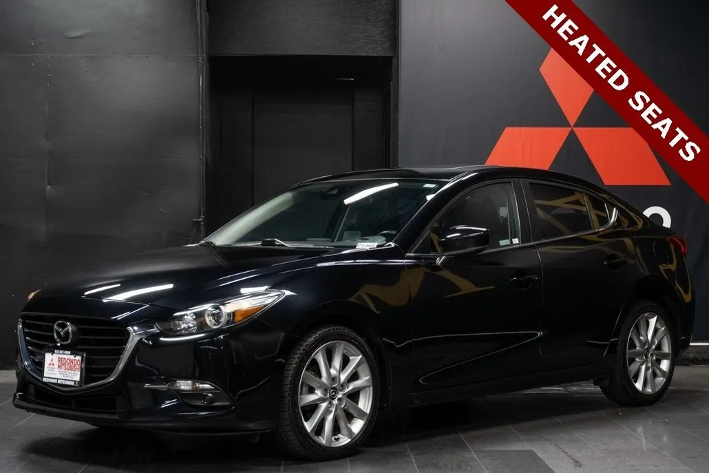 2017 Mazda Mazda3 Grand Touring photo 1