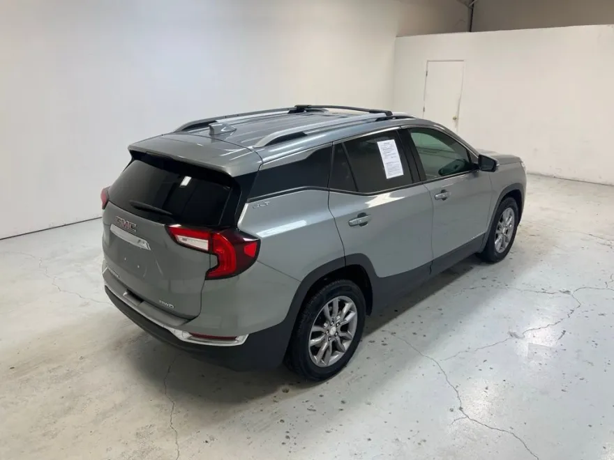 2023 Gmc Terrain SLT photo 1