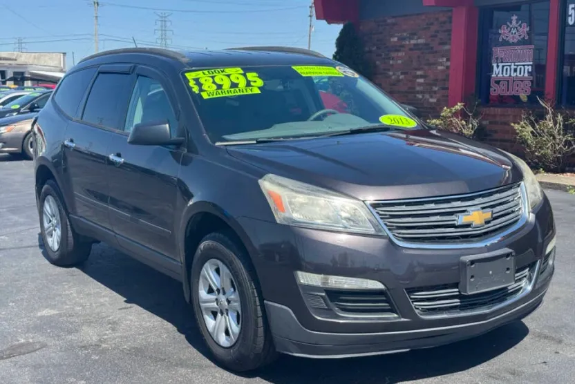 2013 Chevrolet Traverse LS photo 1