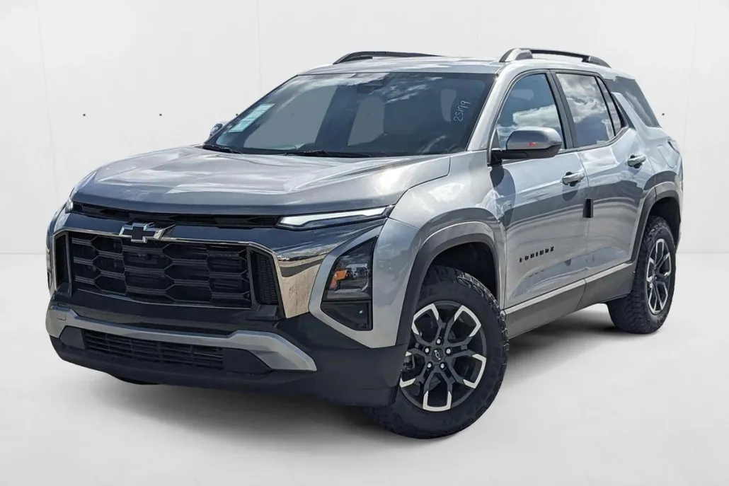 2026 Chevrolet Equinox ACTIV photo 1