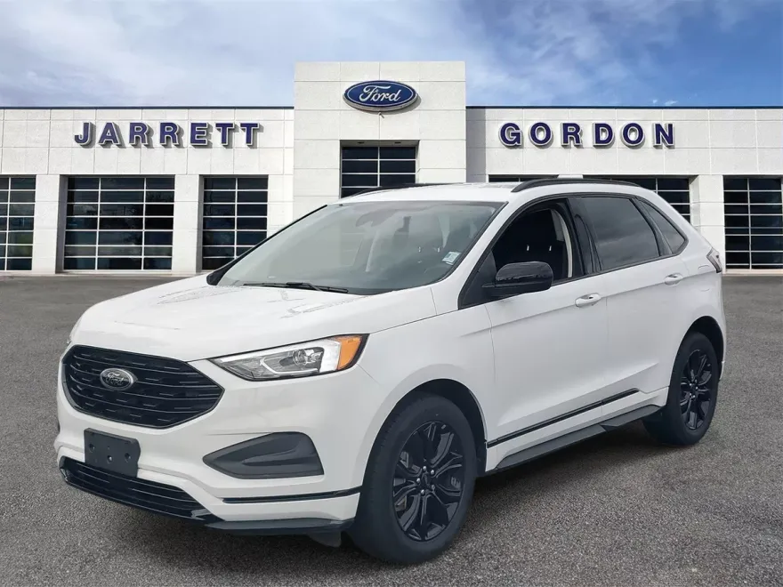 2024 Ford Edge SE photo 1