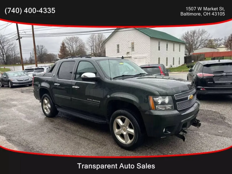 2013 Chevrolet Avalanche LT photo 1