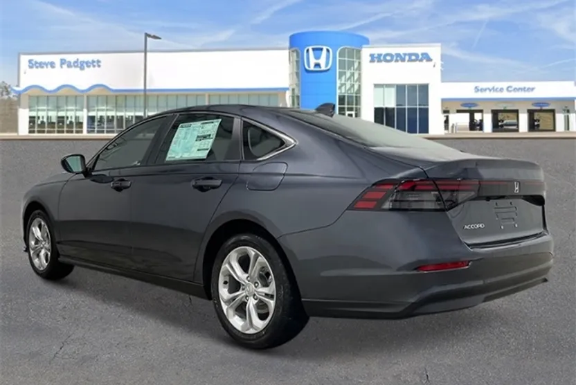 2025 Honda Accord LX photo 1