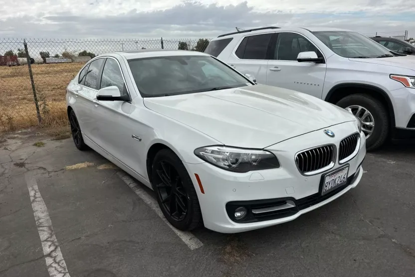 2016 Bmw 528i 5-series photo 1