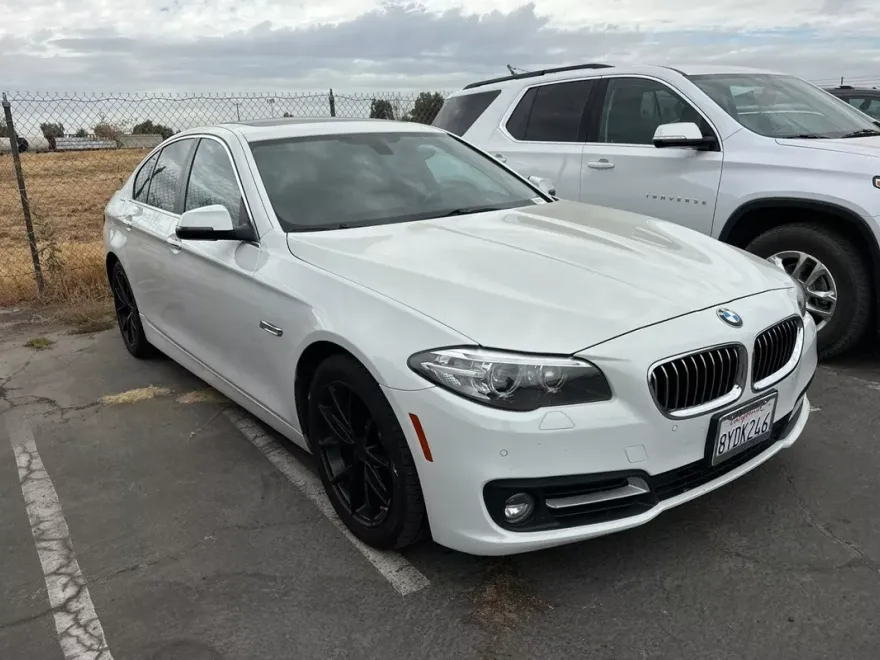 2016 Bmw 528i 5-series photo 1