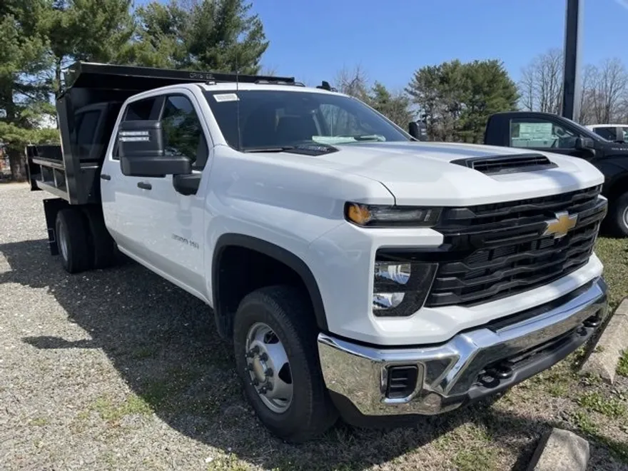 2025 Chevrolet Silverado 3500HD Work Truck photo 1
