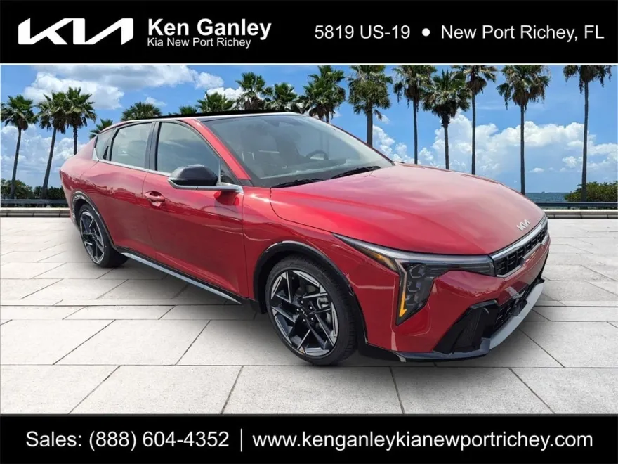 2025 Kia K4 GT-Line photo 1