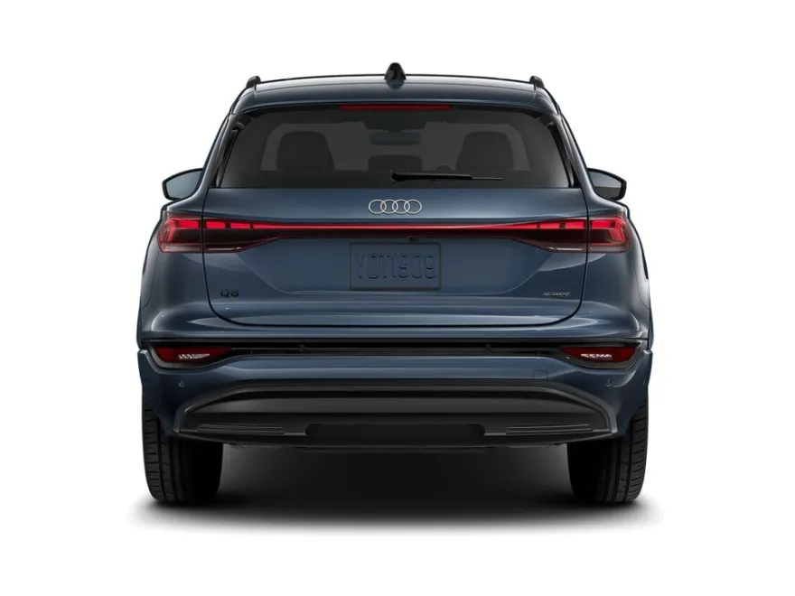 2025 Audi Q6 E-tron Premium Plus photo 4