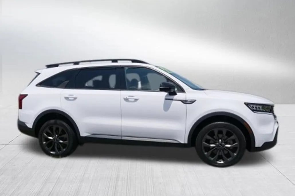 2022 Kia Sorento X-Line EX photo 1