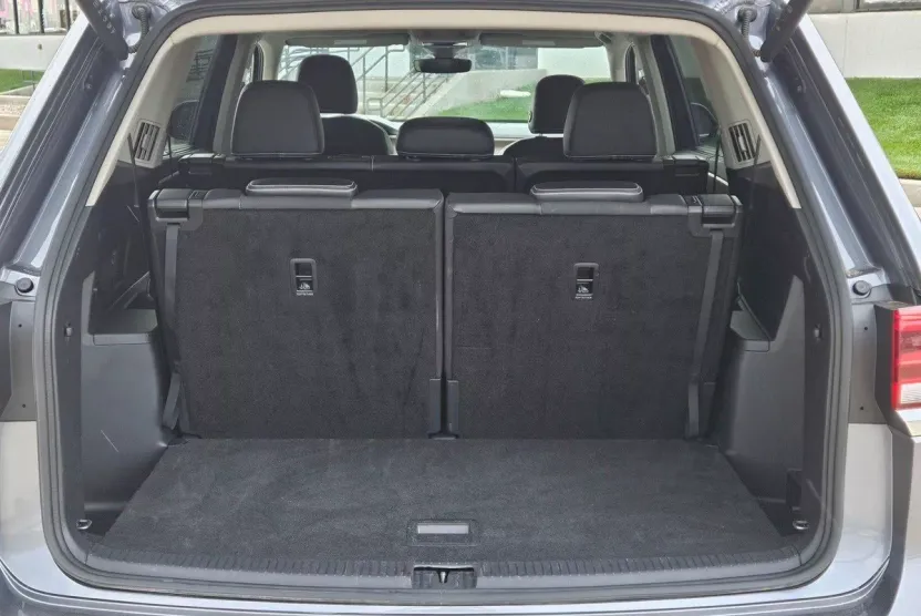 2025 Volkswagen Atlas SE Technology photo 1
