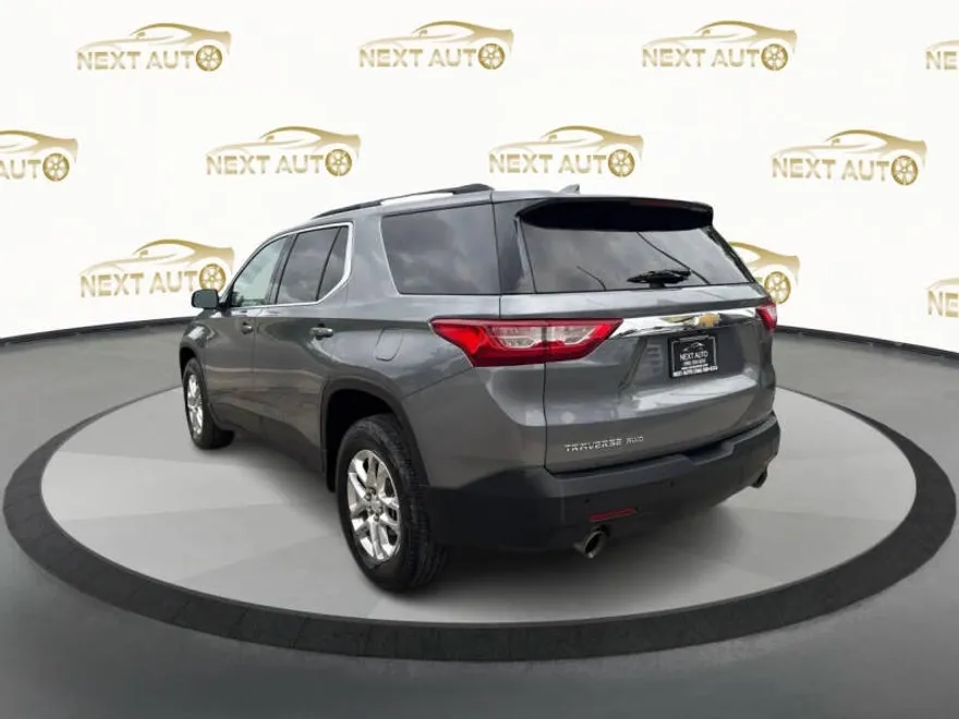 2020 Chevrolet Traverse Cloth photo 1