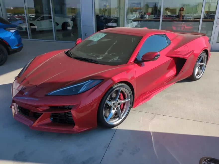 2026 Chevrolet Corvette E-Ray 1LZ photo 1