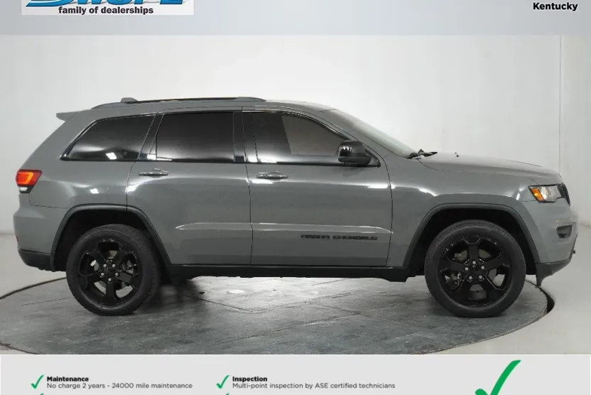 2020 Jeep Grand Cherokee Laredo photo 1