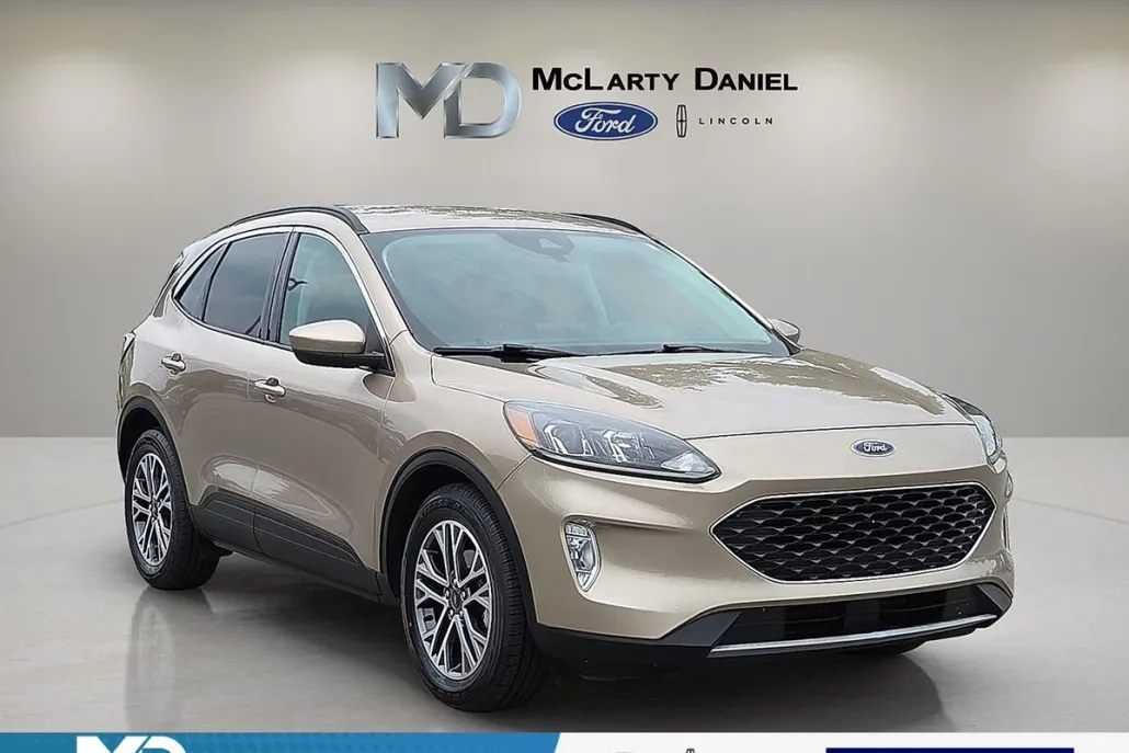 2021 Ford Escape SEL photo 1