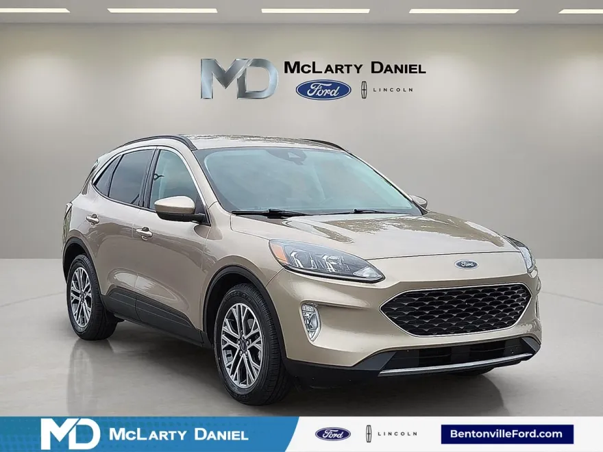 2021 Ford Escape SEL photo 1
