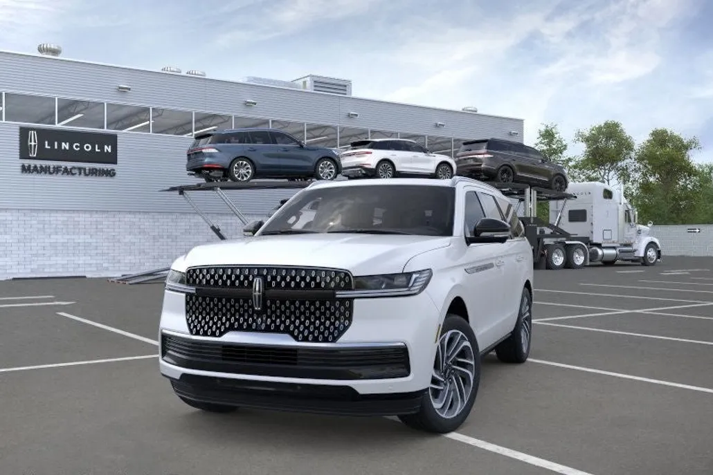2025 Lincoln Navigator Reserve photo 1