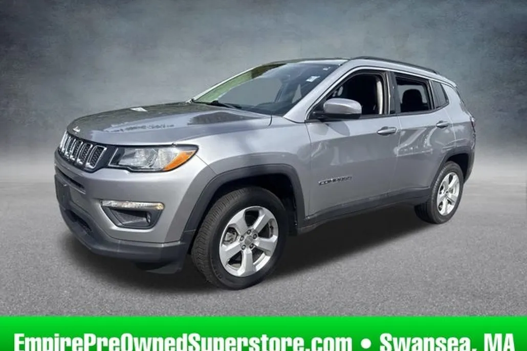 2018 Jeep Compass Latitude photo 1