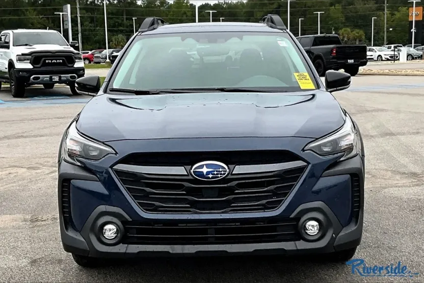 2025 Subaru Outback Premium photo 1