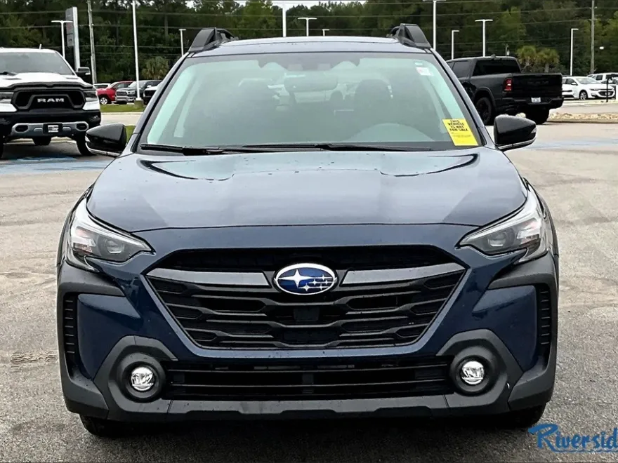 2025 Subaru Outback Premium photo 1