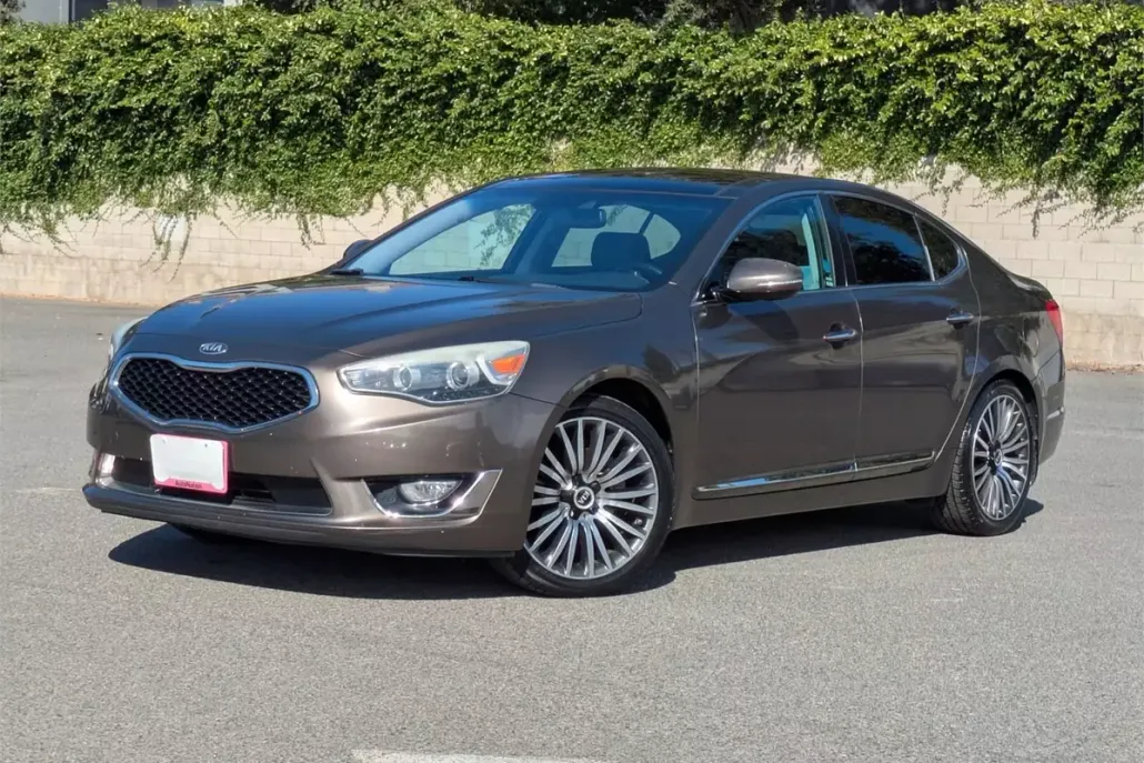 2015 Kia Cadenza Premium photo 1
