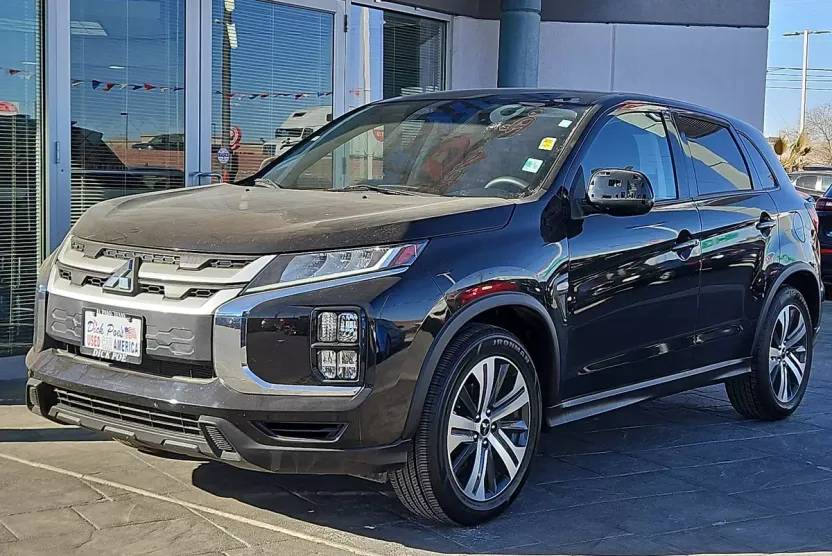 2021 Mitsubishi Outlander Sport ES photo 1