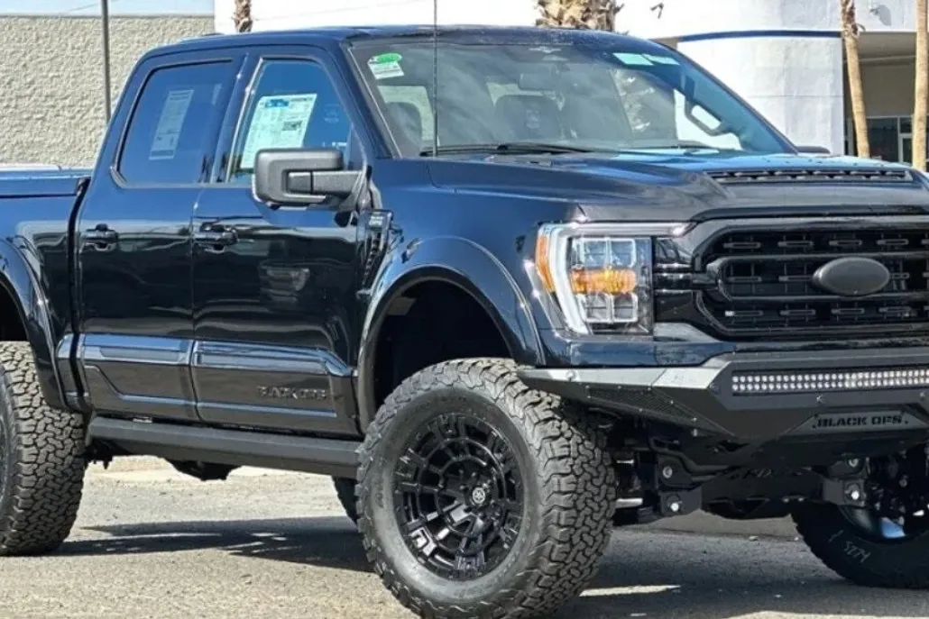 2023 Ford F-150 XLT photo 1