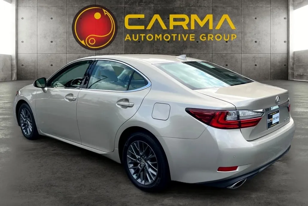2018 Lexus ES 350 photo 1