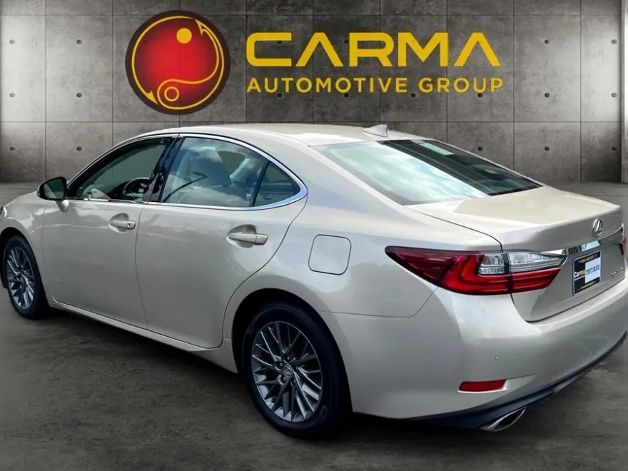 2018 Lexus ES 350 photo 1