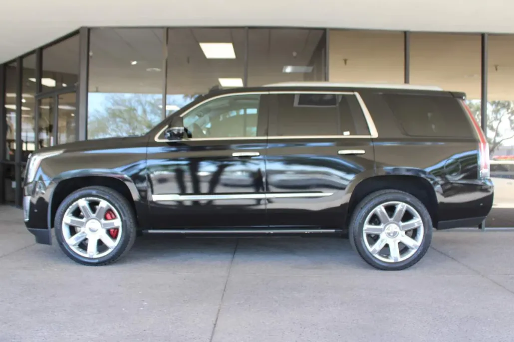2017 Cadillac Escalade Premium Luxury photo 1