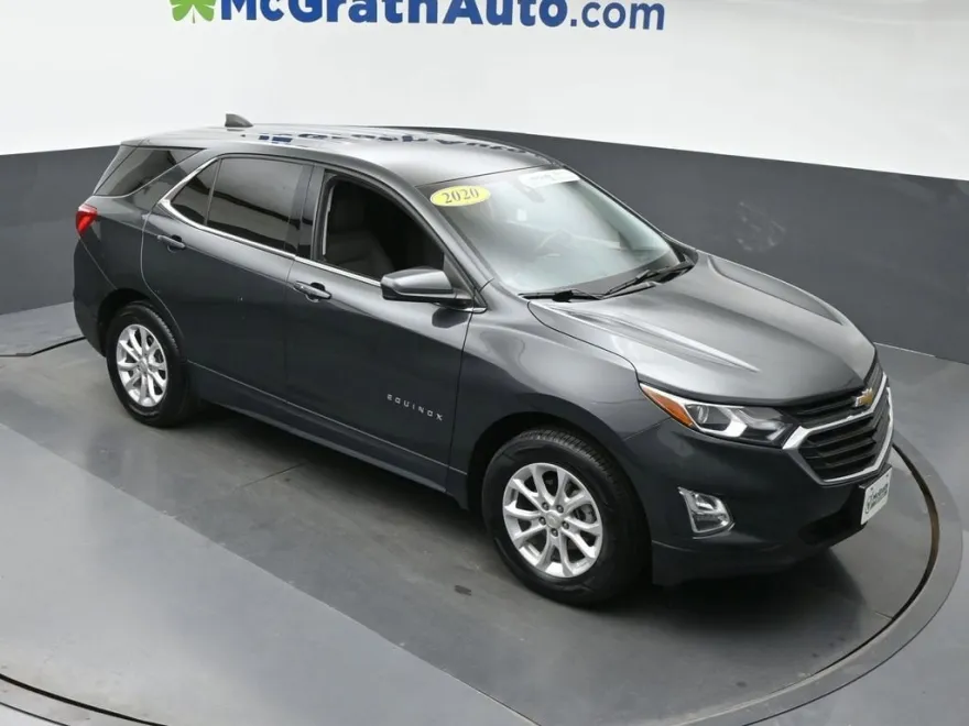 2020 Chevrolet Equinox LT photo 1